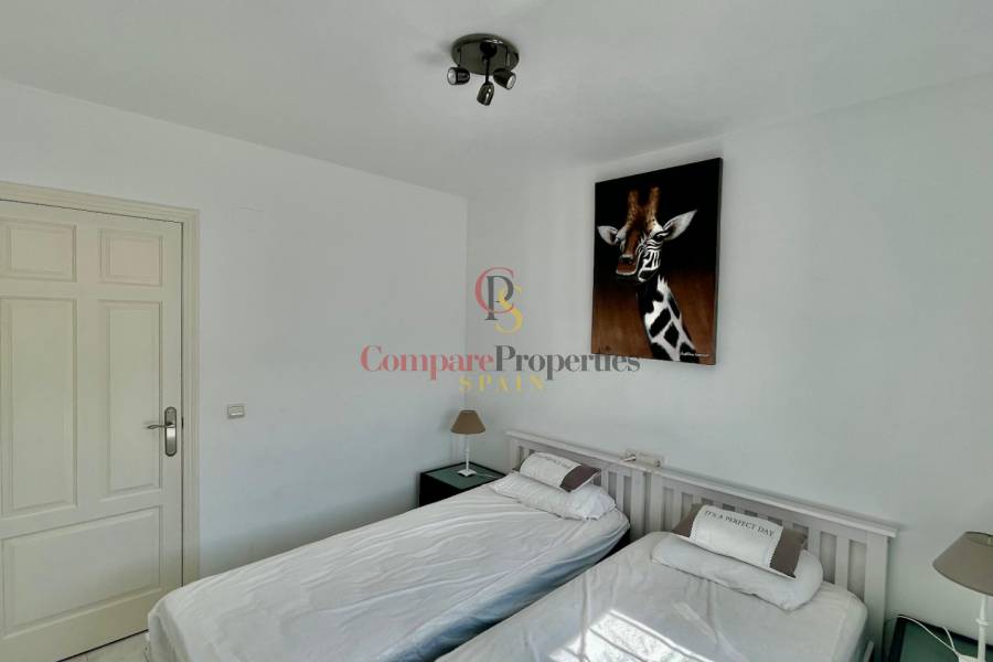 Sale - Villa - Jalon Valley - Valley / Urbanización