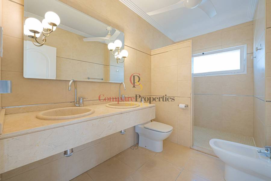 Sale - Villa - Orba Valley - Centro pueblo