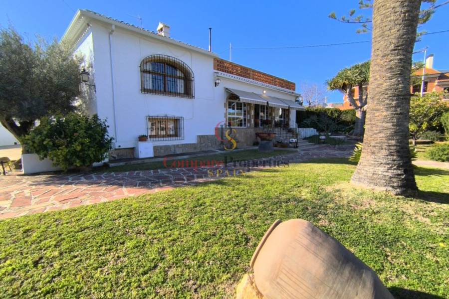 Venta - Villa - Jávea