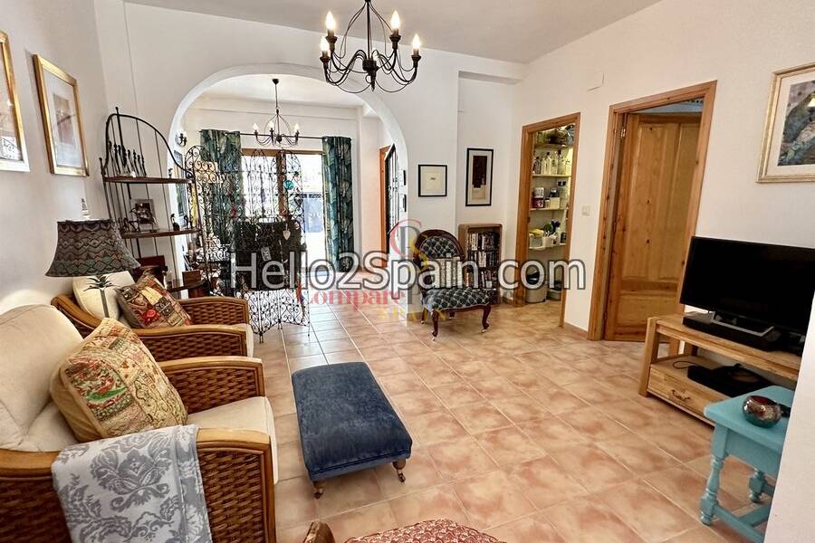 Sale - Townhouses - Forna