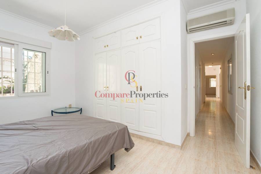 Sale - Villa - Dénia - Las Rotas