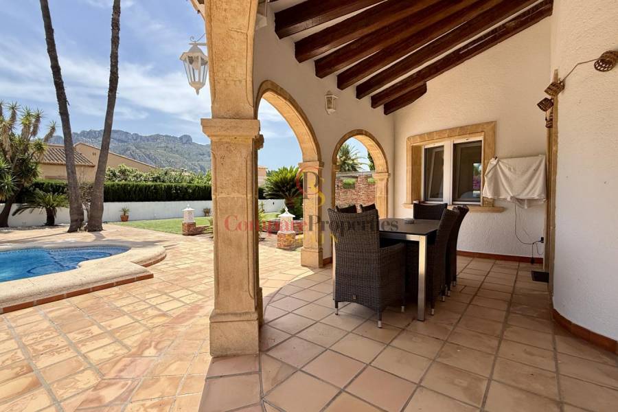 Sale - Villa - El Vergel - 