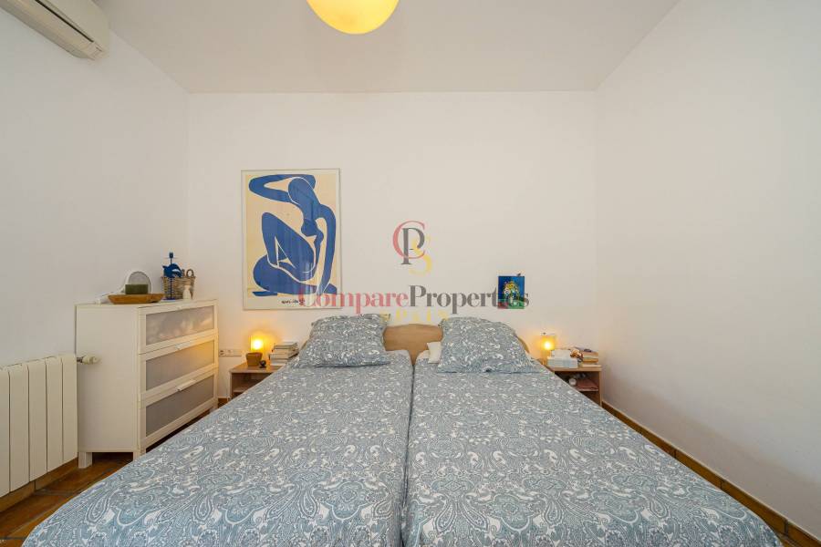 Sale - Villa - Jalon Valley - Campo