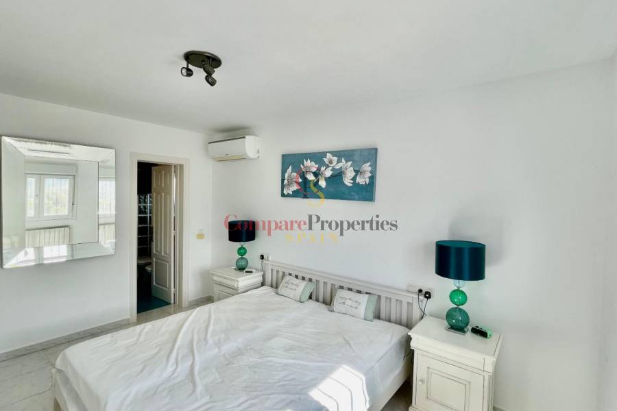 Sale - Villa - Jalon Valley - Valley / Urbanización