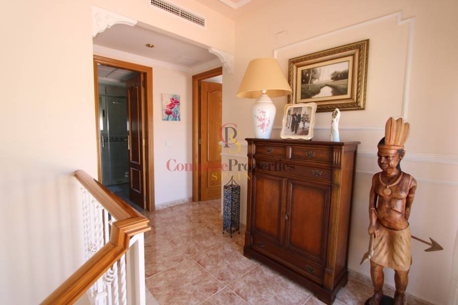 Verkoop - Villa - Orba Valley - Orba
