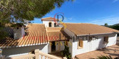 Villa - Sale - Pedreguer - La Sella