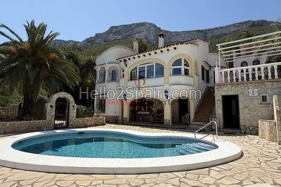 Sale - Villa - Dénia