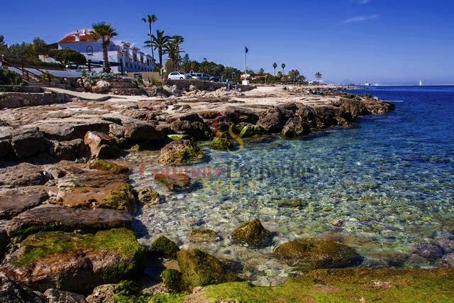 Sale - Villa - Dénia - Las Rotas