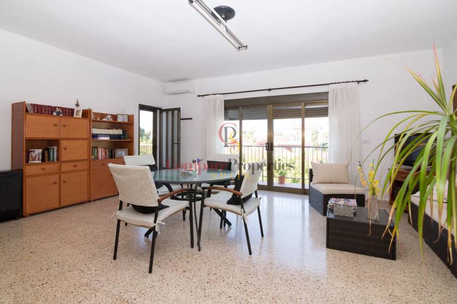 Sale - Villa - Dénia