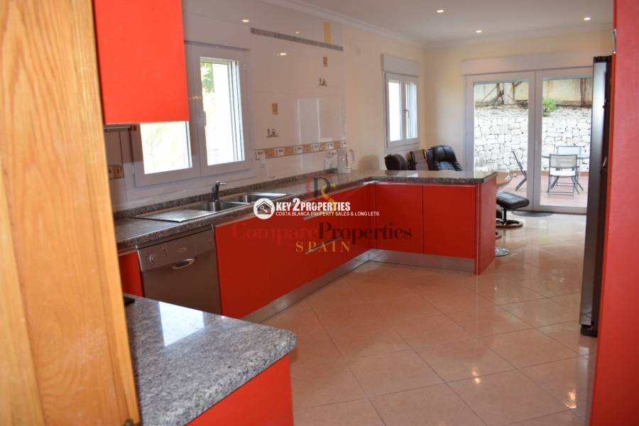 Sale - Villa - Jávea