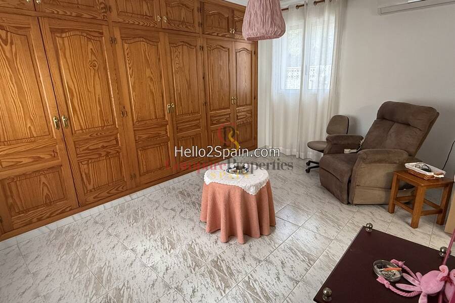 Sale - Villa - Dénia