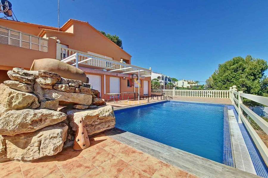 Sale - Villa - Dénia - Montgo