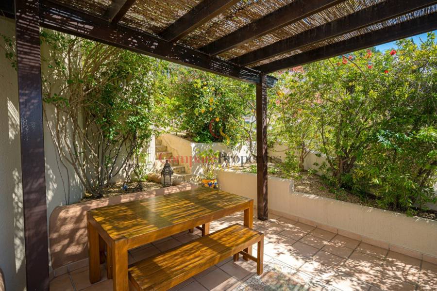 Venta - Villa - Jalon Valley - 