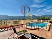 Sale - Villa - Jalon Valley - Valley / Urbanización