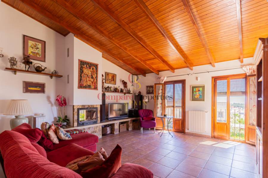 Sale - Villa - La Nucia - Pueblo