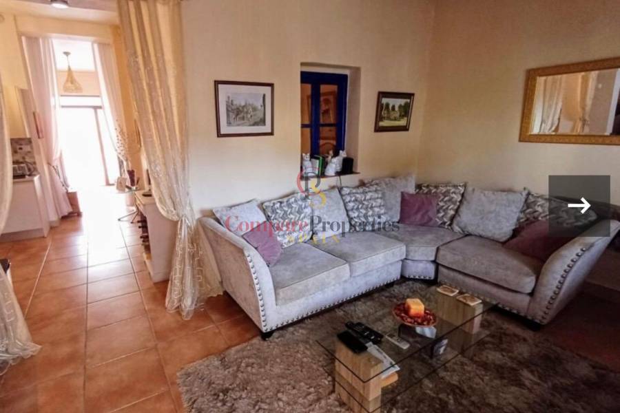 Sale - Townhouses - Oliva - 