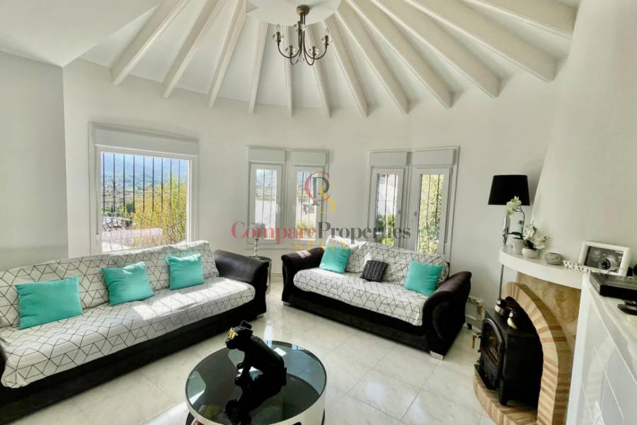 Sale - Villa - Jalon Valley - Valley / Urbanización