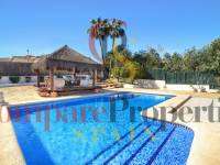 Sale - Villa - Jávea