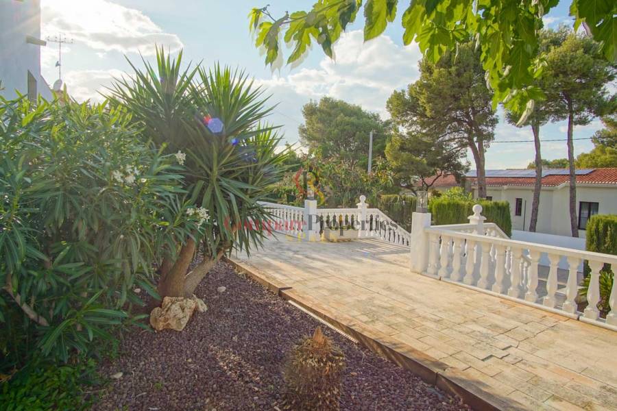 Venta - Villa - Dénia