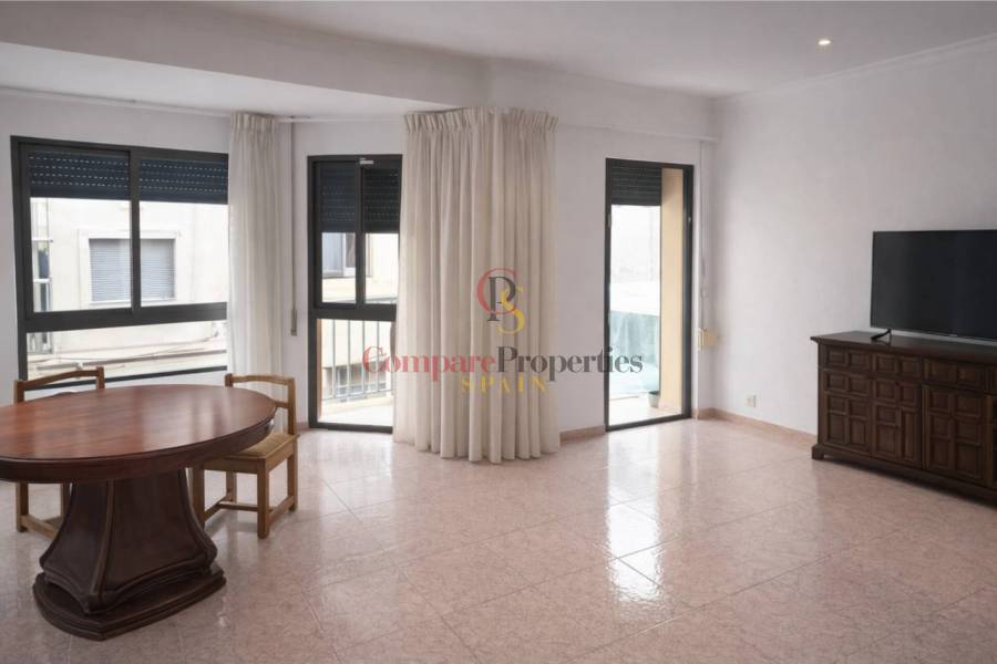 Sale - Apartment - Oliva - 
