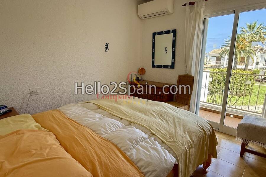 Sale - Townhouses - Dénia