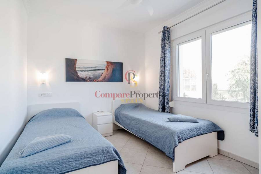 Venta - Villa - Costeres