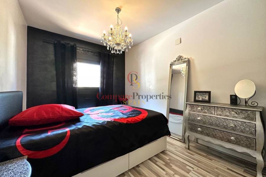 Sale - Villa - Dénia - Montgo