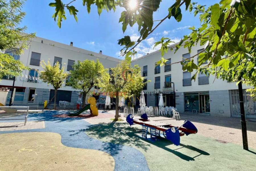 Sale - Apartment - Jalon Valley - Ciudad