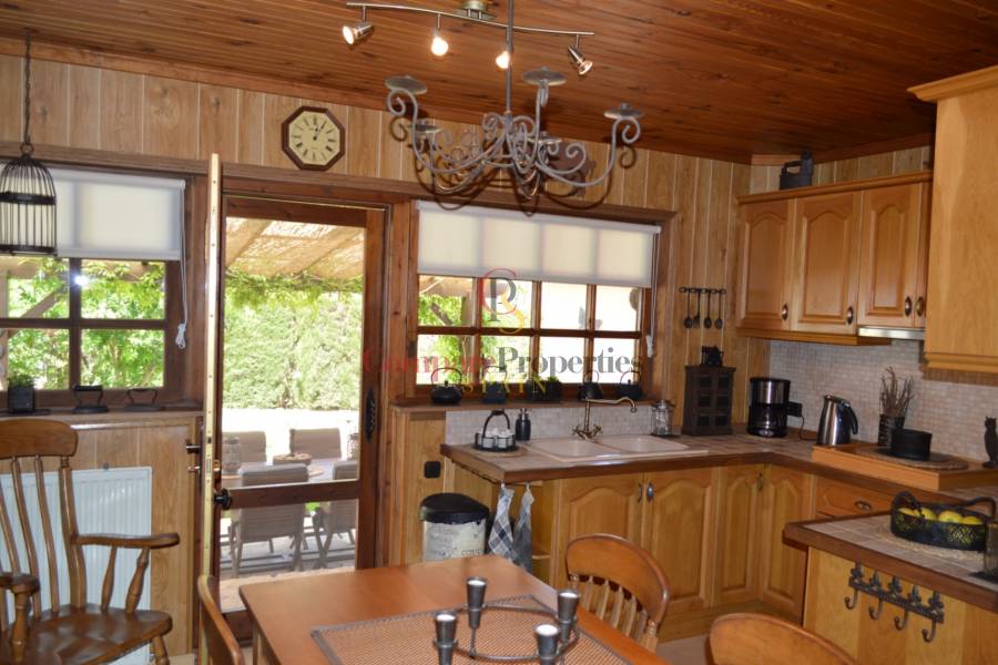 Sale - Villa - Jalon Valley - Campo