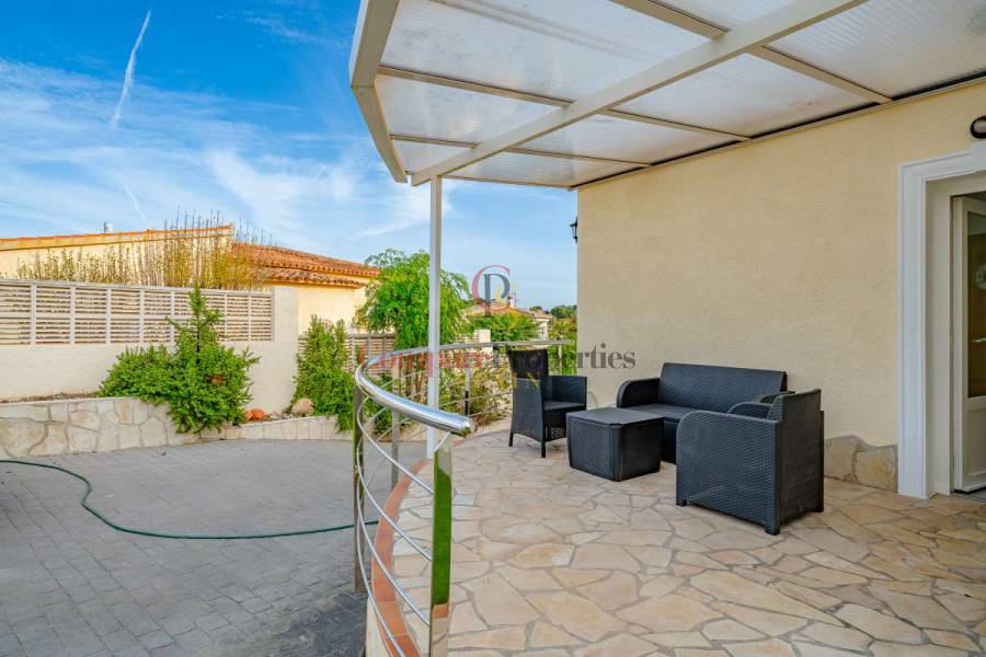 Venta - Villa - Costeres