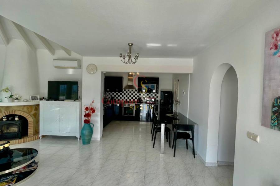 Sale - Villa - Jalon Valley - Valley / Urbanización