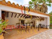 Sale - Villa - Jalon Valley - Campo