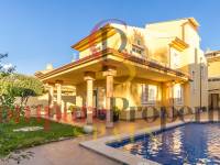 Venta - Villa - Benidorm