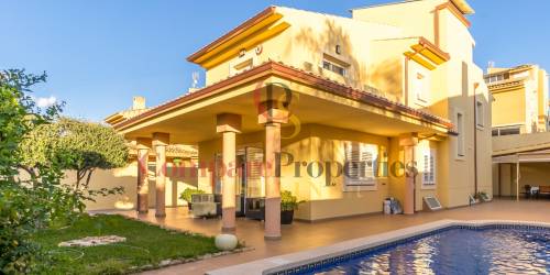 Villa - Sale - Benidorm - Benidorm
