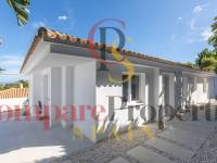 Sale - Villa - Dénia - Montgo