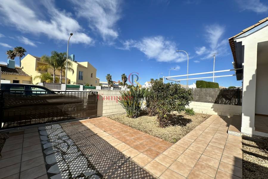 Vente - Semi-Detached Villa - El Vergel - 