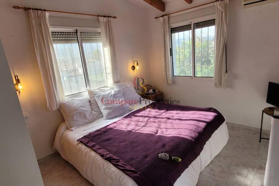 Sale - Villa - La Sella - Pedreguer