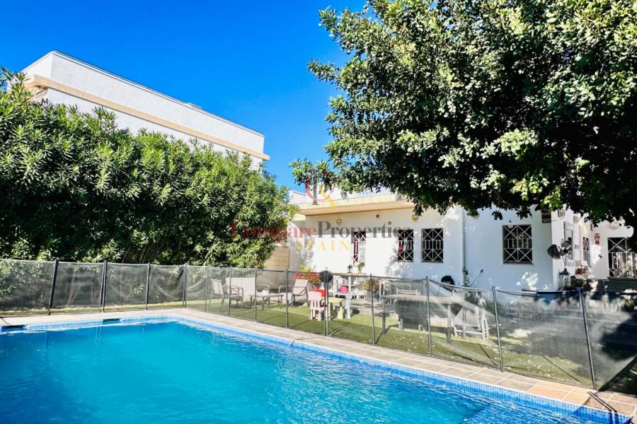 Verkoop - Villa - Dénia - Les Deveses