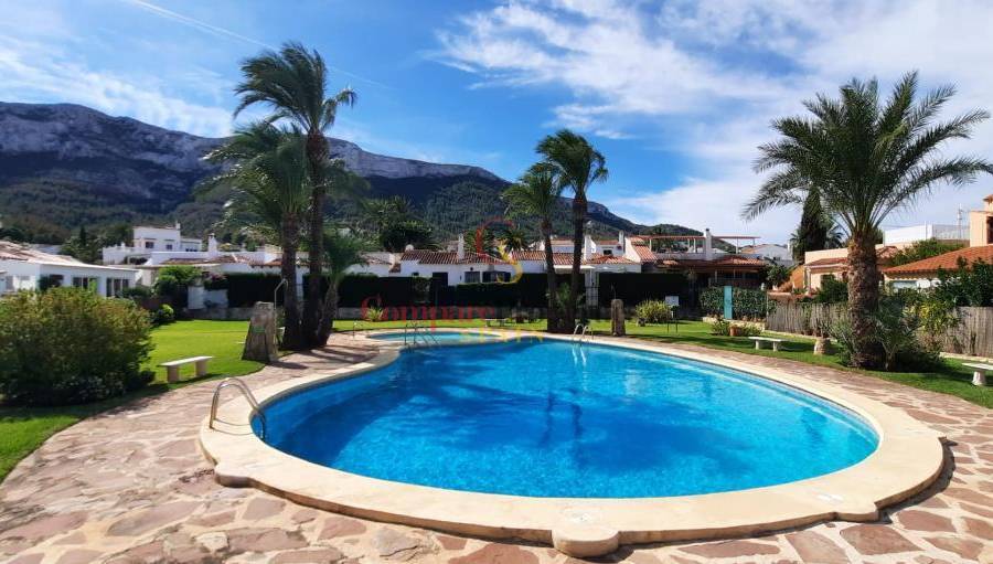 Sale - Bungalow - Dénia - Montgo