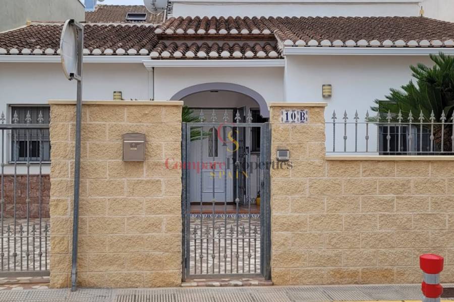 Verkoop - Semi-Detached Villa - Els Poblets - Centro de la ciudad