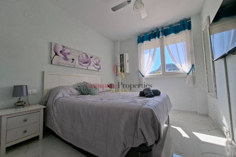 Sale - Apartment - Pego - Centro urbano