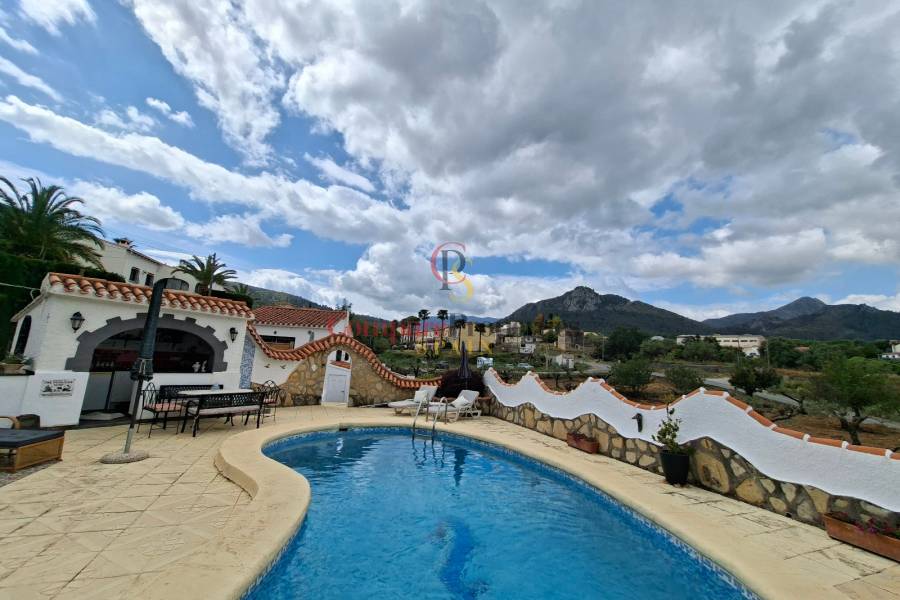 Sale - Villa - Orba Valley - Orbeta