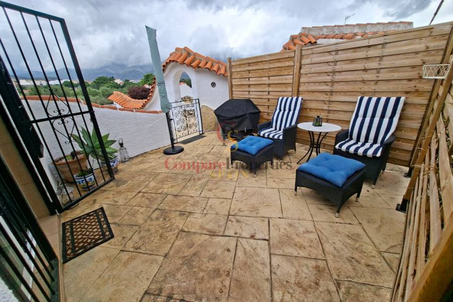 Sale - Villa - Orba Valley - Orbeta