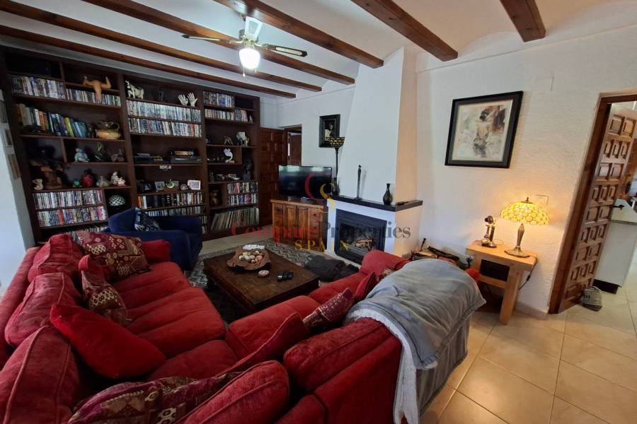 Sale - Villa - Orba Valley - Orbeta