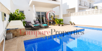 Semi-Detached Villa - Sale - El Vergel - Zona residencial