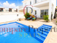 Sale - Semi-Detached Villa - El Vergel - Zona residencial